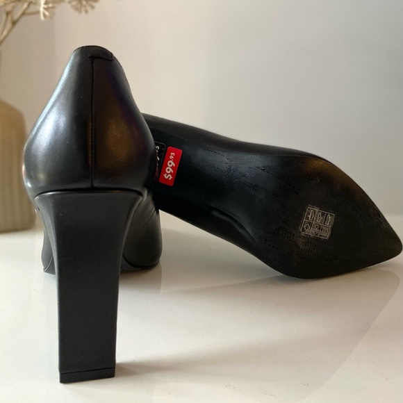 Nine West Heels - Picture 3 of 5